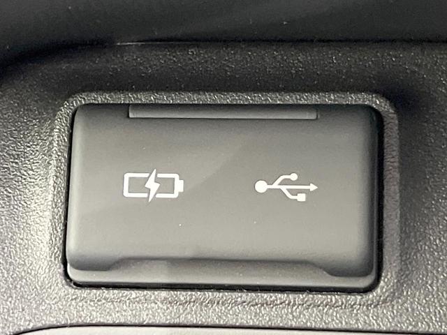 シエンタ Ｚ　両側電動ドア　全周囲カメラ　衝突被害軽減システム　レーダークルーズ　禁煙車　コーナーセンサー　スマートキー　ＬＥＤヘッド　ビルトインＥＴＣ　純正１５インチアルミ　オートハイビーム　車線逸脱警報（47枚目）