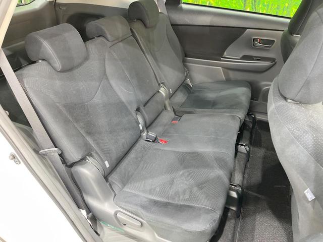 プリウスアルファ Ｓ　チューン　ブラック　純正ＳＤナビ　バックカメラ　ドラレコ　スマートキー　ビルトインＥＴＣ　純正１６インチアルミ　オートライト　オートエアコン　ＣＤ　ＤＶＤ再生　フルセグ（9枚目）