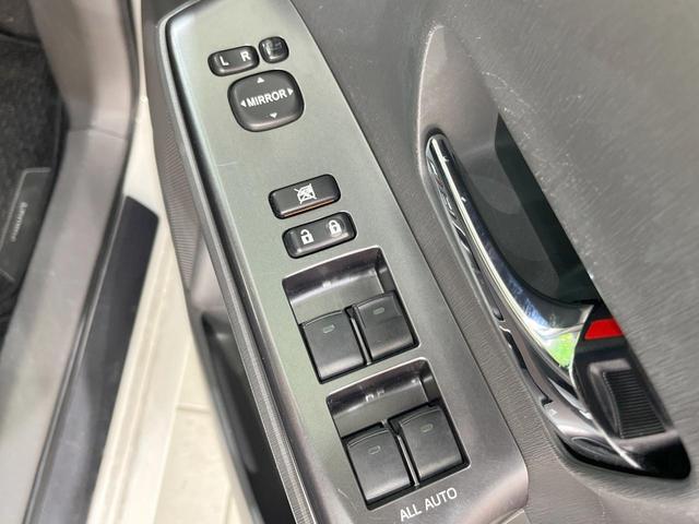 プリウスアルファ Ｓ　チューン　ブラック　純正ＳＤナビ　バックカメラ　ドラレコ　スマートキー　ビルトインＥＴＣ　純正１６インチアルミ　オートライト　オートエアコン　ＣＤ　ＤＶＤ再生　フルセグ（43枚目）