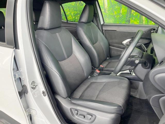 ヤリスクロス ハイブリッドZ 純正ナビ機能付DA 衝突被害軽減システム レーダークルーズ 全周囲カメラ ハーフレザーシート パワーシート コーナーセンサー スマートキー LEDヘッド ETC 純正18インチアルミ オートハイビーム(8枚目)