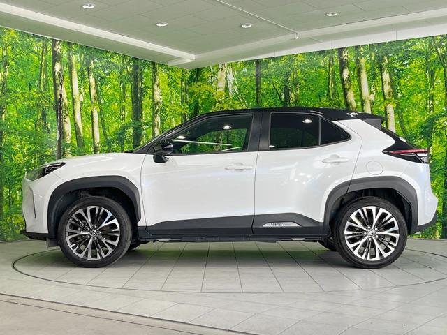 ヤリスクロス ハイブリッドZ 純正ナビ機能付DA 衝突被害軽減システム レーダークルーズ 全周囲カメラ ハーフレザーシート パワーシート コーナーセンサー スマートキー LEDヘッド ETC 純正18インチアルミ オートハイビーム(22枚目)