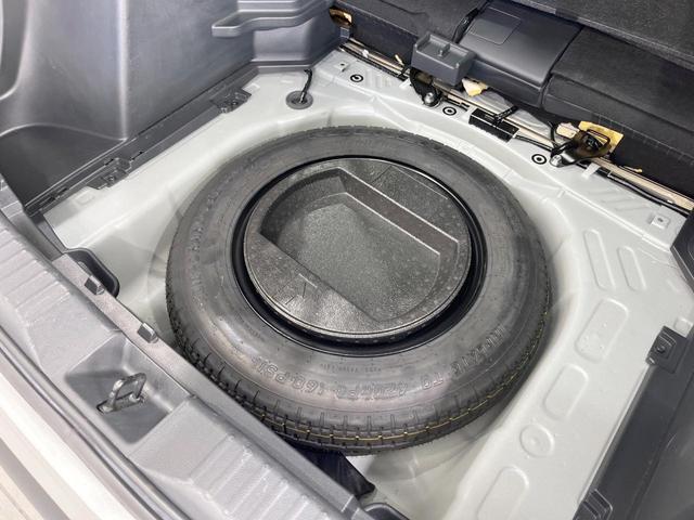 ヤリスクロス ハイブリッドZ 純正ナビ機能付DA 衝突被害軽減システム レーダークルーズ 全周囲カメラ ハーフレザーシート パワーシート コーナーセンサー スマートキー LEDヘッド ETC 純正18インチアルミ オートハイビーム(50枚目)