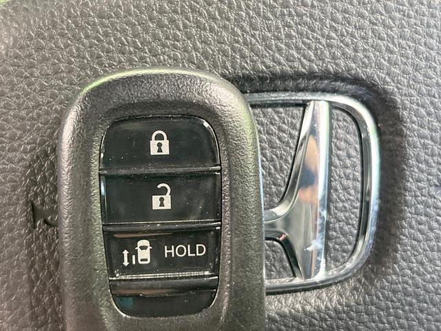 Ｎ－ＢＯＸカスタム ベースグレード　電動スライドドア　バックカメラ　衝突被害軽減システム　レーダークルーズ　禁煙車　コーナーセンサー　スマートキー　ＬＥＤヘッド　ビルトインＥＴＣ　純正１４インチアルミ　車線逸脱警報　オートライト（6枚目）