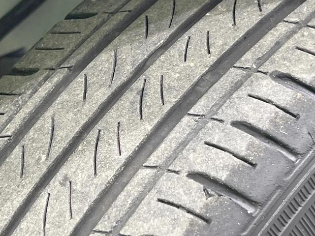 Ｎ－ＢＯＸカスタム ベースグレード　電動スライドドア　バックカメラ　衝突被害軽減システム　レーダークルーズ　禁煙車　コーナーセンサー　スマートキー　ＬＥＤヘッド　ビルトインＥＴＣ　純正１４インチアルミ　車線逸脱警報　オートライト（26枚目）