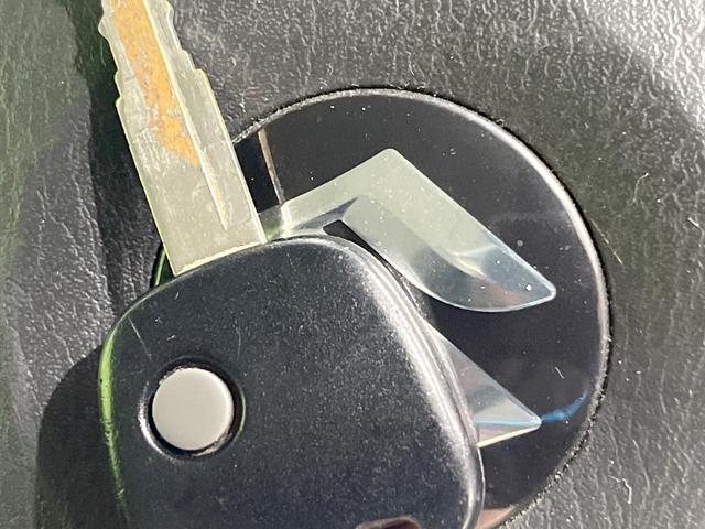 ジムニー XG 4WD オーディオ ETC キーレス 純正16インチアルミ CD パワーウィンドウ パワーステアリング トラクションコントロール(5枚目)