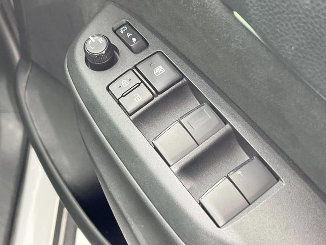 ヤリスクロス G 全周囲カメラ 衝突被害軽減システム レーダークルーズ 禁煙車 コーナーセンサー スマートキー LEDヘッド ETC 純正16インチアルミ 車線逸脱警報 オートライト オートエアコン(51枚目)