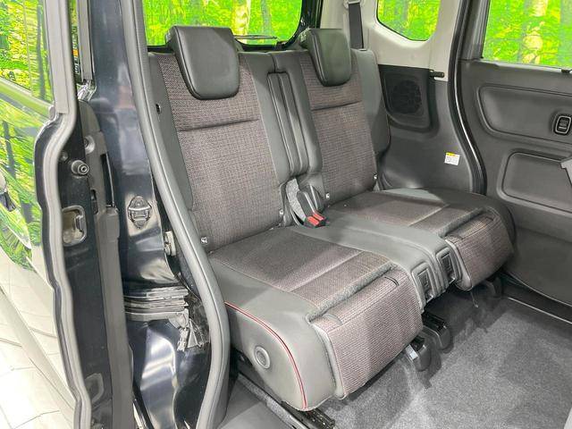 スペーシアカスタム ハイブリッドＸＳ　両側電動ドア　衝突被害軽減システム　レーダークルーズ　禁煙車　ハーフレザーシート　コーナーセンサー　スマートキー　ＬＥＤヘッド　純正１５インチアルミ　オートハイビーム　車線逸脱警報　オートライト（9枚目）