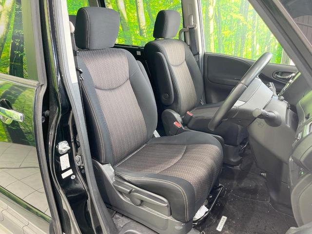 セレナ ハイウェイスター　Ｖセレクション＋セーフティ　ＳＨＶ　両側電動ドア　純正ＳＤナビ　後席モニター　バックカメラ　衝突被害軽減システム　禁煙車　スマートキー　ＥＴＣ　純正１６インチアルミ　オートライト　オートエアコン　リアエアコン（9枚目）