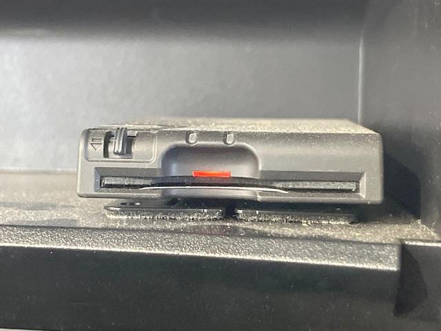 セレナ ハイウェイスター　Ｖセレクション＋セーフティ　ＳＨＶ　両側電動ドア　純正ＳＤナビ　後席モニター　バックカメラ　衝突被害軽減システム　禁煙車　スマートキー　ＥＴＣ　純正１６インチアルミ　オートライト　オートエアコン　リアエアコン（38枚目）