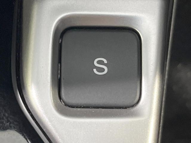 フィットハイブリッド Ｌパッケージ　衝突被害軽減システム　バックカメラ　ハーフレザーシート　スマートキー　ＬＥＤヘッド　ビルトインＥＴＣ　クルコン　オートライト　オートエアコン　ＣＤ　地デジ（45枚目）