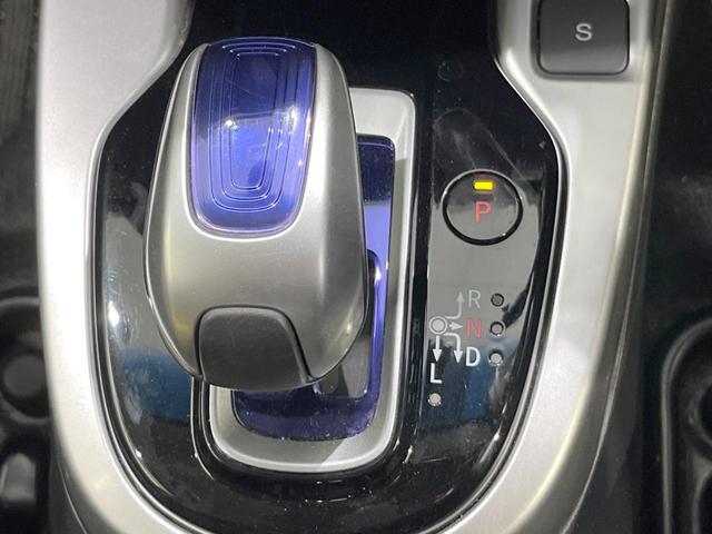 フィットハイブリッド Ｌパッケージ　衝突被害軽減システム　バックカメラ　ハーフレザーシート　スマートキー　ＬＥＤヘッド　ビルトインＥＴＣ　クルコン　オートライト　オートエアコン　ＣＤ　地デジ（47枚目）