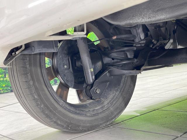 タント カスタムRS トップエディションSAII SDナビ 衝突被害軽減システム 両側電動ドア スマートキー LEDヘッド 純正15インチアルミ オートライト オートエアコン ハーフレザーシート Bluetooth CD DVD再生 フルセグ(20枚目)