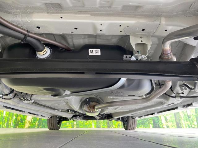 スペーシアカスタム ハイブリッドＸＳ　届出済未使用車　両側電動ドア　全周囲カメラ　衝突被害軽減システム　レーダークルーズ　ハーフレザーシート　コーナーセンサー　スマートキー　ＬＥＤヘッド　純正１５インチアルミ　オートハイビーム（19枚目）