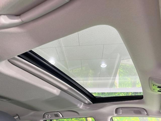 ランドクルーザープラド TX Lパッケージ 4WD サンルーフ 純正SDナビ バックカメラ 衝突被害軽減システム 禁煙車 黒革シート 前席シートエアコン ドラレコ コーナーセンサー スマートキー LEDヘッド ビルトインETC(3枚目)