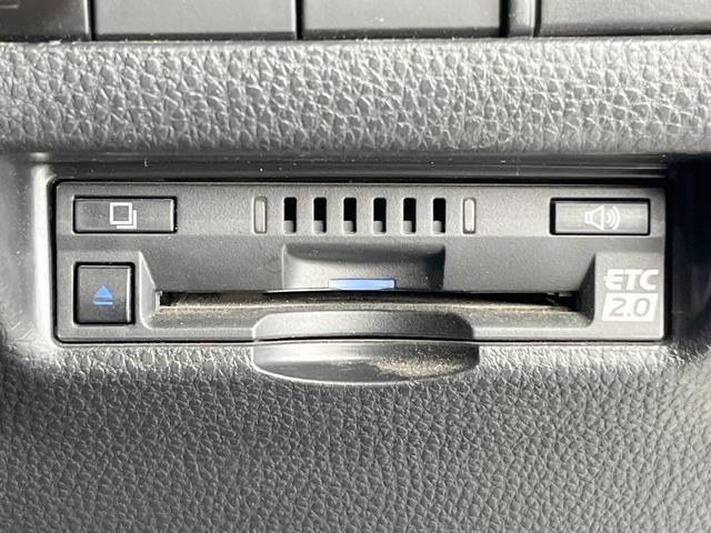 ハリアー Z フルエアロ バックカメラ 衝突被害軽減システム 禁煙車 電動リアゲート ハーフレザーシート パワーシート コーナーセンサー スマートキー LEDヘッド ETC2.0 クルコン 純正19インチアルミ(40枚目)