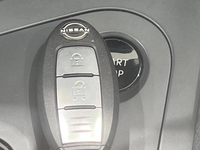 ノート S 純正SDナビ 全周囲カメラ 衝突被害軽減システム 禁煙車 ドラレコ コーナーセンサー スマートキー ビルトインETC 車線逸脱警報 オートライト オートエアコン Bluetooth CD フルセグ(39枚目)