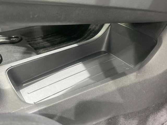 ノート S 純正SDナビ 全周囲カメラ 衝突被害軽減システム 禁煙車 ドラレコ コーナーセンサー スマートキー ビルトインETC 車線逸脱警報 オートライト オートエアコン Bluetooth CD フルセグ(46枚目)