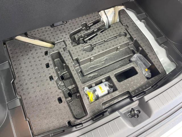 ノート S 純正SDナビ 全周囲カメラ 衝突被害軽減システム 禁煙車 ドラレコ コーナーセンサー スマートキー ビルトインETC 車線逸脱警報 オートライト オートエアコン Bluetooth CD フルセグ(56枚目)