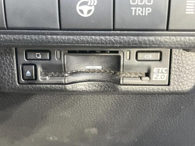 カローラツーリング アクティブスポーツ 純正ナビ機能付DA 衝突被害軽減システム レーダークルーズ バックカメラ スマートキー LEDヘッド ETC2.0 コーナーセンサー 純正17インチアルミ オートハイビーム 車線逸脱警報(7枚目)