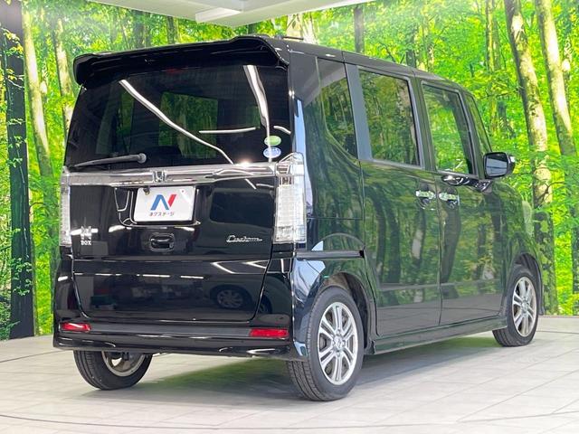 N-BOXカスタム G・Aパッケージ 両側電動ドア SDナビ バックカメラ 衝突被害軽減システム 禁煙車 スマートキー HIDヘッド ETC 純正14インチアルミ オートライト オートエアコン CD 地デジ(17枚目)