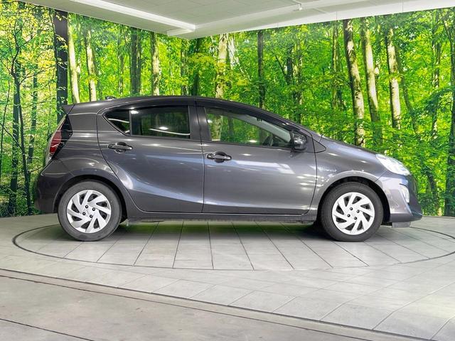 アクア S 純正SDナビ バックカメラ スマートキー ビルトインETC オートライト オートエアコン Bluetooth CD 地デジ パワーウインドウ パワーステアリング トラクションコントロール(30枚目)