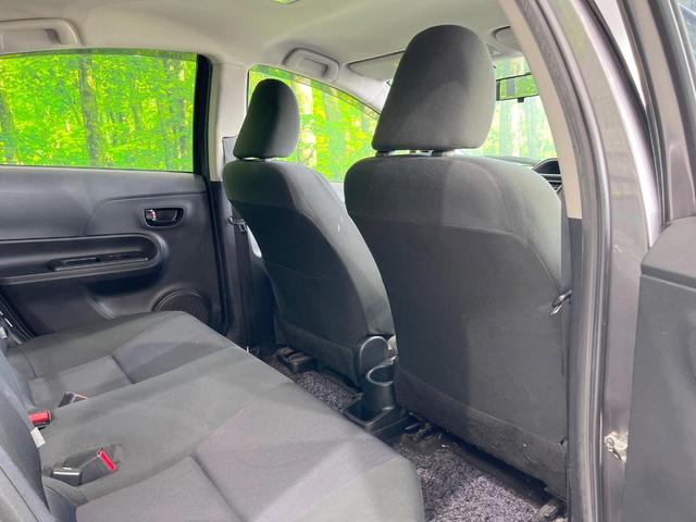 アクア S 純正SDナビ バックカメラ スマートキー ビルトインETC オートライト オートエアコン Bluetooth CD 地デジ パワーウインドウ パワーステアリング トラクションコントロール(47枚目)