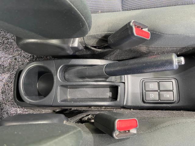 アクア S 純正SDナビ バックカメラ スマートキー ビルトインETC オートライト オートエアコン Bluetooth CD 地デジ パワーウインドウ パワーステアリング トラクションコントロール(52枚目)