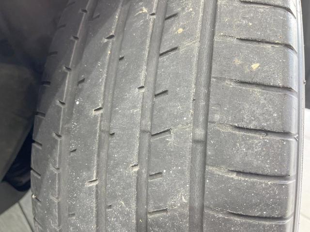 ハリアー Ｚ　レザーパッケージ　バックカメラ　衝突被害軽減システム　禁煙車　電動リアゲート　レザーシート　前席シートエアコン　コーナーセンサー　スマートキー　ＬＥＤヘッド　ＥＴＣ２．０　クルコン　純正１９インチアルミ（16枚目）