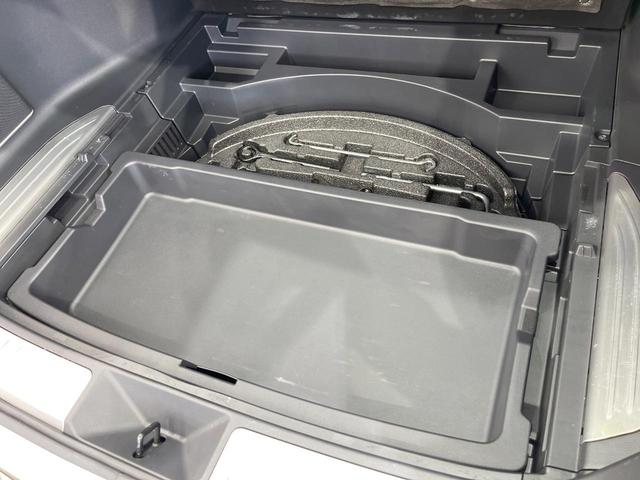 ハリアー Ｚ　レザーパッケージ　バックカメラ　衝突被害軽減システム　禁煙車　電動リアゲート　レザーシート　前席シートエアコン　コーナーセンサー　スマートキー　ＬＥＤヘッド　ＥＴＣ２．０　クルコン　純正１９インチアルミ（65枚目）