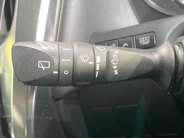 ヴェルファイア ２．５Ｚ　両側電動ドア　ＢＩＧ－Ｘ１１インチナビ　後席モニター　バックカメラ　禁煙車　ドラレコ　コーナーセンサー　スマートキー　ＨＩＤヘッド　ＥＴＣ　純正１８インチアルミ　オートライト　デュアルエアコン（40枚目）