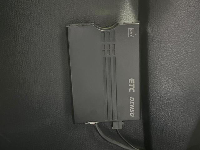 ヴェルファイア ２．５Ｚ　両側電動ドア　ＢＩＧ－Ｘ１１インチナビ　後席モニター　バックカメラ　禁煙車　ドラレコ　コーナーセンサー　スマートキー　ＨＩＤヘッド　ＥＴＣ　純正１８インチアルミ　オートライト　デュアルエアコン（43枚目）