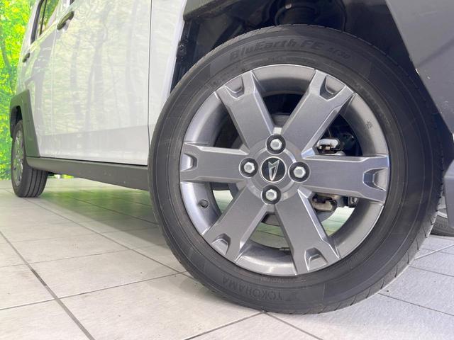 タフト Ｇターボ　ダーククロムベンチャー　バックカメラ　衝突被害軽減システム　レーダークルーズ　禁煙車　コーナーセンサー　スマートキー　ＬＥＤヘッド　ＥＴＣ　純正１５インチアルミ　オートライト　オートエアコン　Ｂｌｕｅｔｏｏｔｈ　フルセグ（13枚目）