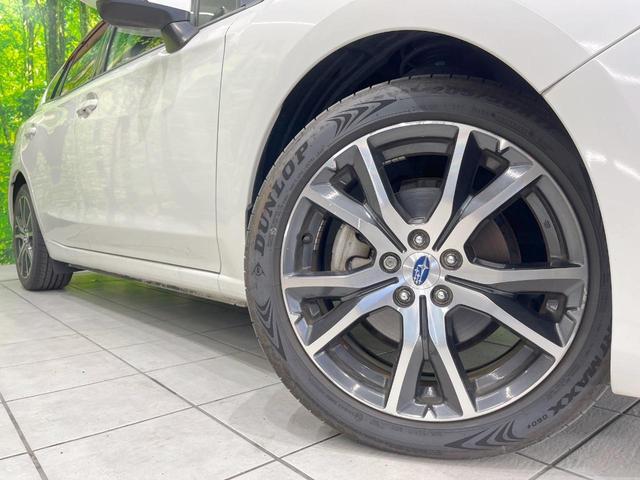 インプレッサスポーツ ２．０ｉ－Ｌアイサイト　純正ＳＤナビ　バックカメラ　衝突被害軽減システム　レーダークルーズ　禁煙車　スマートキー　ＨＩＤヘッド　ＥＴＣ　純正１７インチアルミ　オートライト　デュアルエアコン　Ｂｌｕｅｔｏｏｔｈ　ＣＤ（13枚目）