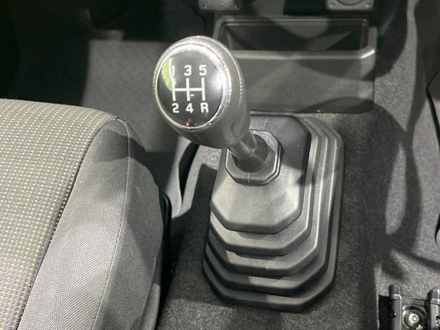 ジムニー ＸＣ　４ＷＤ　ＭＴ車　ＳＤナビ　バックカメラ　衝突被害軽減システム　禁煙車　スマートキー　ＬＥＤヘッド　ＥＴＣ　クルコン　純正１６インチアルミ　オートライト　デュアルエアコン　Ｂｌｕｅｔｏｏｔｈ　ＣＤ（6枚目）