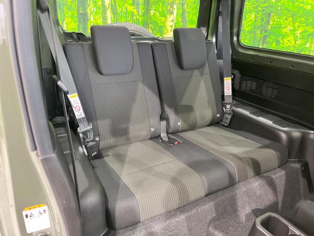 ジムニー ＸＣ　４ＷＤ　ＭＴ車　ＳＤナビ　バックカメラ　衝突被害軽減システム　禁煙車　スマートキー　ＬＥＤヘッド　ＥＴＣ　クルコン　純正１６インチアルミ　オートライト　デュアルエアコン　Ｂｌｕｅｔｏｏｔｈ　ＣＤ（9枚目）