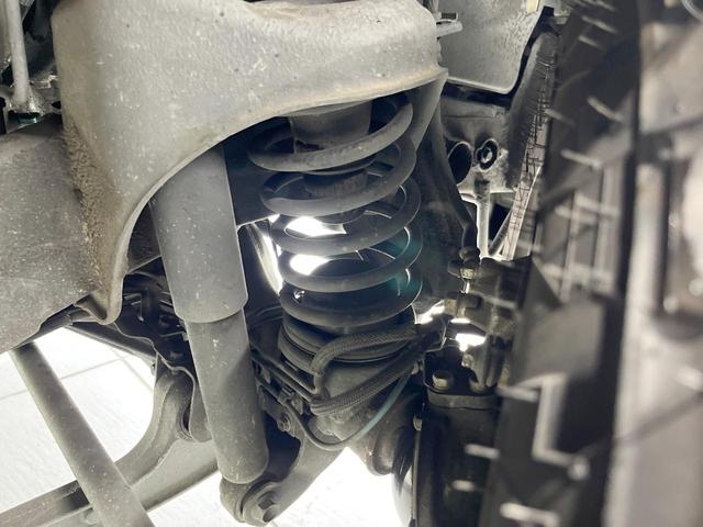 ジムニー ＸＣ　４ＷＤ　ＭＴ車　ＳＤナビ　バックカメラ　衝突被害軽減システム　禁煙車　スマートキー　ＬＥＤヘッド　ＥＴＣ　クルコン　純正１６インチアルミ　オートライト　デュアルエアコン　Ｂｌｕｅｔｏｏｔｈ　ＣＤ（20枚目）