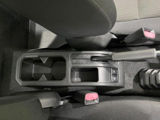 ジムニー ＸＣ　４ＷＤ　ＭＴ車　ＳＤナビ　バックカメラ　衝突被害軽減システム　禁煙車　スマートキー　ＬＥＤヘッド　ＥＴＣ　クルコン　純正１６インチアルミ　オートライト　デュアルエアコン　Ｂｌｕｅｔｏｏｔｈ　ＣＤ（44枚目）