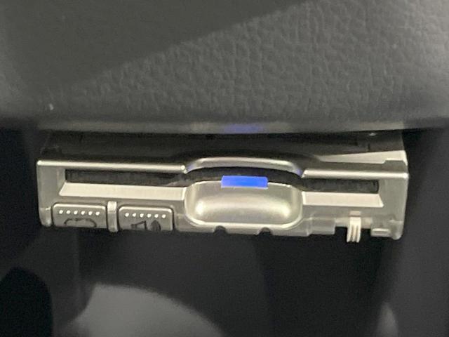 ワゴンＲスティングレー Ｘ　ＳＤナビ　バックカメラ　禁煙車　スマートキー　ＨＩＤヘッド　ＥＴＣ　純正１４インチアルミ　オートエアコン　Ｂｌｕｅｔｏｏｔｈ　ＣＤ　ＤＶＤ再生　地デジ（6枚目）