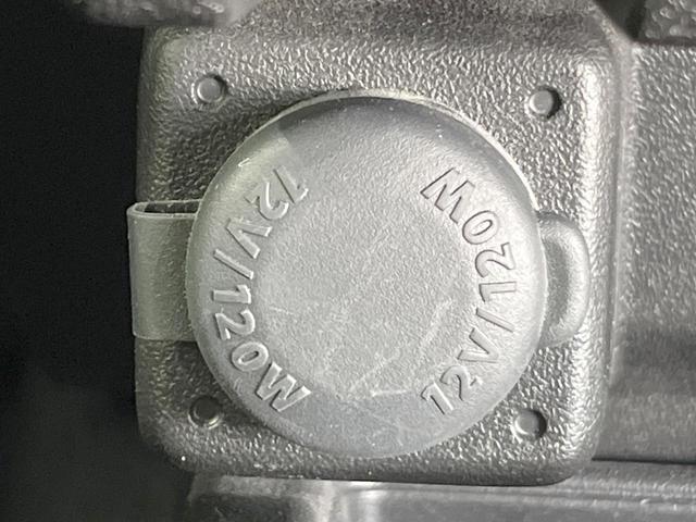 ジムニー ＸＣ　４ＷＤ　ＳＤナビ　バックカメラ　衝突被害軽減システム　禁煙車　スマートキー　ＬＥＤヘッド　ビルトインＥＴＣ　クルコン　純正１６インチアルミ　車線逸脱警報　オートライト　オートエアコン（45枚目）