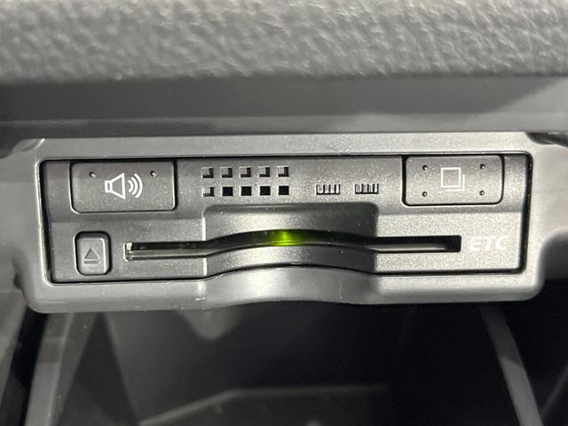 ヴェルファイア ２．４Ｚ　プラチナセレクションＩＩ　両側電動ドア　後席モニター　バックカメラ　禁煙車　コーナーセンサー　スマートキー　ＨＩＤヘッド　ビルトインＥＴＣ　純正１８インチアルミ　オートライト　デュアルエアコン　リアエアコン（5枚目）