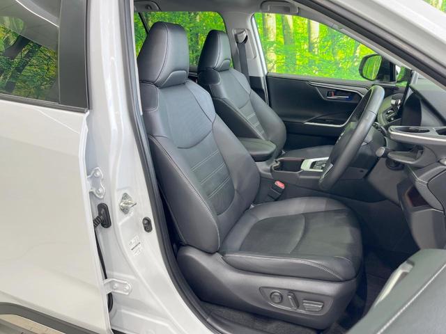 ＲＡＶ４ Ｇ　Ｚパッケージ　４ＷＤ　全周囲カメラ　衝突被害軽減システム　レーダークルーズ　禁煙車　電動リアゲート　ハーフレザーシート　パワーシート　ドラレコ　コーナーセンサー　スマートキー　ＬＥＤヘッド　ビルトインＥＴＣ（8枚目）