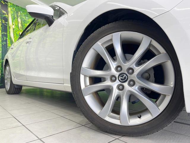 アテンザセダン ２０Ｓ　純正ＳＤナビ　バックカメラ　禁煙車　スマートキー　ＨＩＤヘッド　クルコン　純正１９インチアルミ　オートライト　デュアルエアコン　Ｂｌｕｅｔｏｏｔｈ　ＣＤ　ＤＶＤ再生　フルセグ　パドルシフト（13枚目）