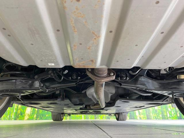 アテンザセダン ２０Ｓ　純正ＳＤナビ　バックカメラ　禁煙車　スマートキー　ＨＩＤヘッド　クルコン　純正１９インチアルミ　オートライト　デュアルエアコン　Ｂｌｕｅｔｏｏｔｈ　ＣＤ　ＤＶＤ再生　フルセグ　パドルシフト（19枚目）