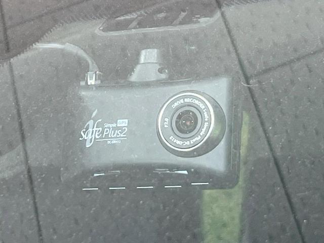 デリカＤ：５ Ｐ　４ＷＤ　ディーゼル（軽油）　両側電動ドア　純正ＳＤナビ　全周囲カメラ　衝突被害軽減システム　レーダークルーズ　電動リアゲート　パワーシート　ドラレコ　スマートキー　ＬＥＤヘッド　ビルトインＥＴＣ（6枚目）