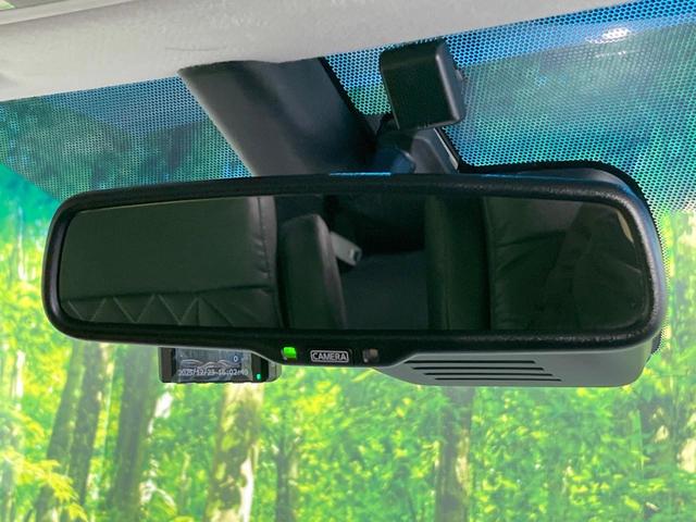 デリカＤ：５ Ｐ　４ＷＤ　ディーゼル（軽油）　両側電動ドア　純正ＳＤナビ　全周囲カメラ　衝突被害軽減システム　レーダークルーズ　電動リアゲート　パワーシート　ドラレコ　スマートキー　ＬＥＤヘッド　ビルトインＥＴＣ（51枚目）