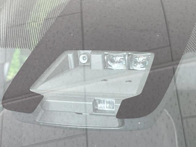 アクア Ｇ　純正ＳＤナビ　バックカメラ　衝突被害軽減システム　禁煙車　スマートキー　ＥＴＣ　クルコン　オートハイビーム　オートエアコン　Ｂｌｕｅｔｏｏｔｈ　ＣＤ　ＤＶＤ再生　フルセグ（5枚目）