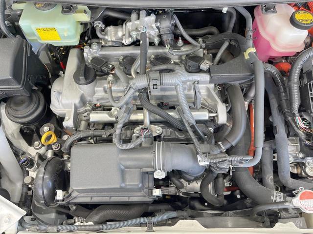 アクア Ｇ　純正ＳＤナビ　バックカメラ　衝突被害軽減システム　禁煙車　スマートキー　ＥＴＣ　クルコン　オートハイビーム　オートエアコン　Ｂｌｕｅｔｏｏｔｈ　ＣＤ　ＤＶＤ再生　フルセグ（18枚目）