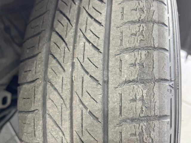 アクア Ｇ　純正ＳＤナビ　バックカメラ　衝突被害軽減システム　禁煙車　スマートキー　ＥＴＣ　クルコン　オートハイビーム　オートエアコン　Ｂｌｕｅｔｏｏｔｈ　ＣＤ　ＤＶＤ再生　フルセグ（26枚目）