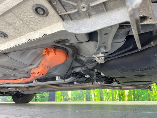 アクア Ｇ　純正ＳＤナビ　バックカメラ　衝突被害軽減システム　禁煙車　スマートキー　ＥＴＣ　クルコン　オートハイビーム　オートエアコン　Ｂｌｕｅｔｏｏｔｈ　ＣＤ　ＤＶＤ再生　フルセグ（30枚目）