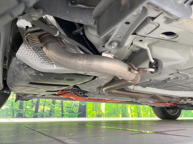 アクア クロスオーバー　グラム　純正ＳＤナビ　バックカメラ　衝突被害軽減システム　禁煙車　ハーフレザーシート　ドラレコ　コーナーセンサー　スマートキー　ビルトインＥＴＣ　純正１６インチアルミ　オートライト　オートエアコン（31枚目）